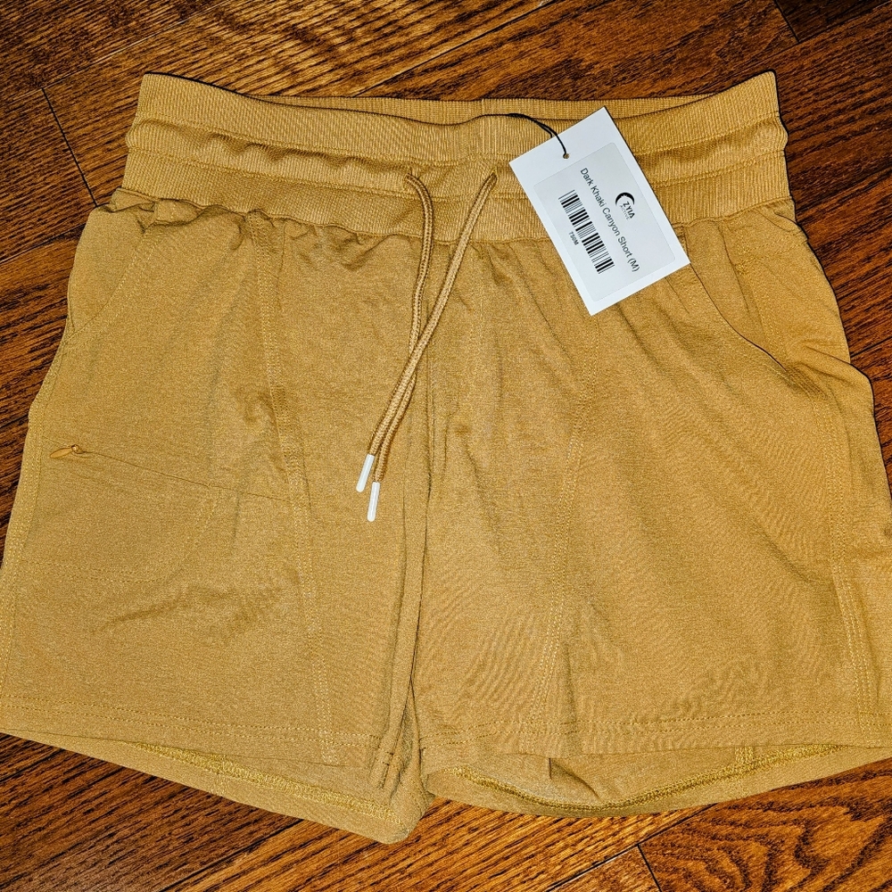 ZYIA Dark Khaki Canyon Shorts Size Medium - NWT